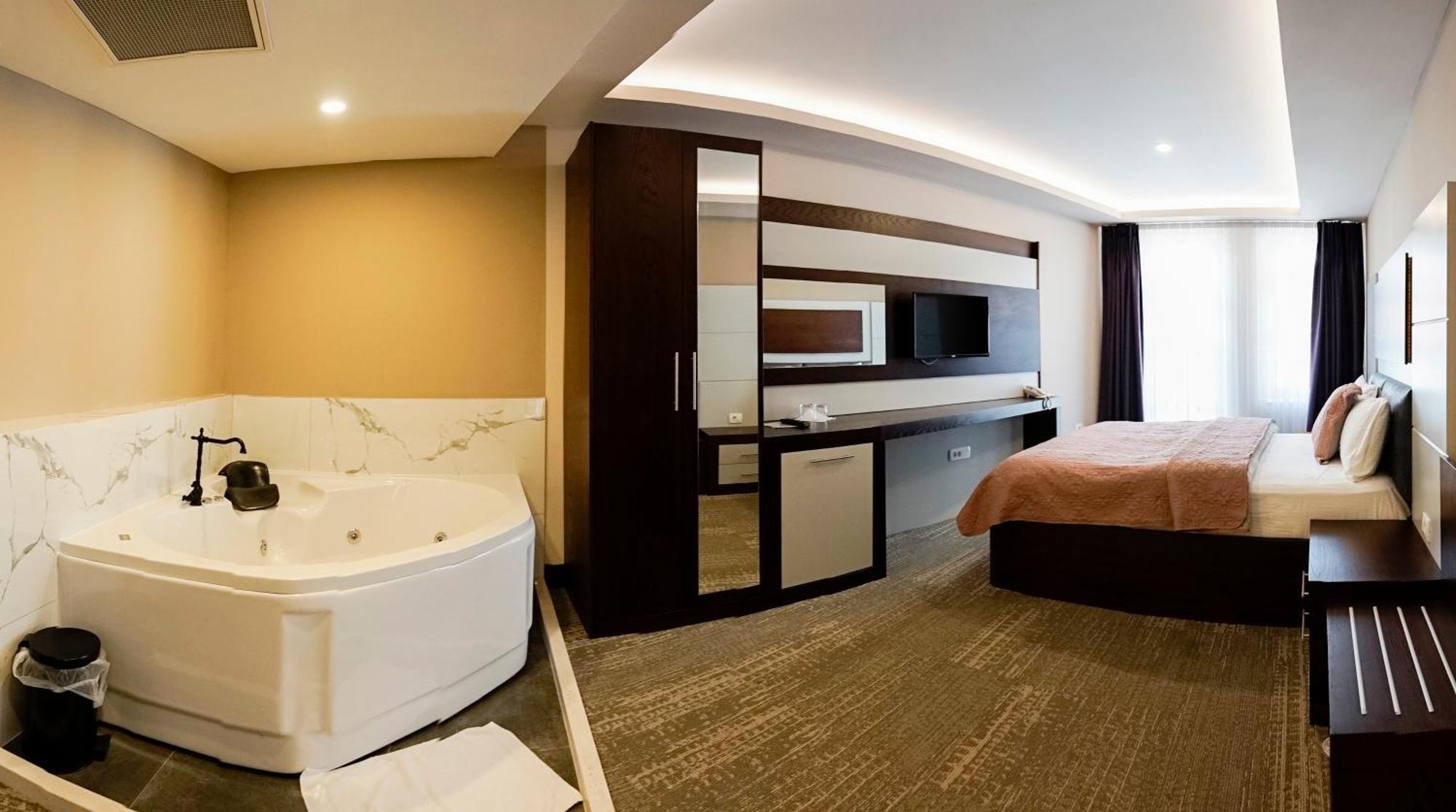 Hotel Prizreni Ngoại thất bức ảnh